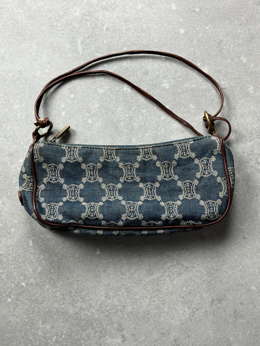 Céline Triumph Clutch Vintage