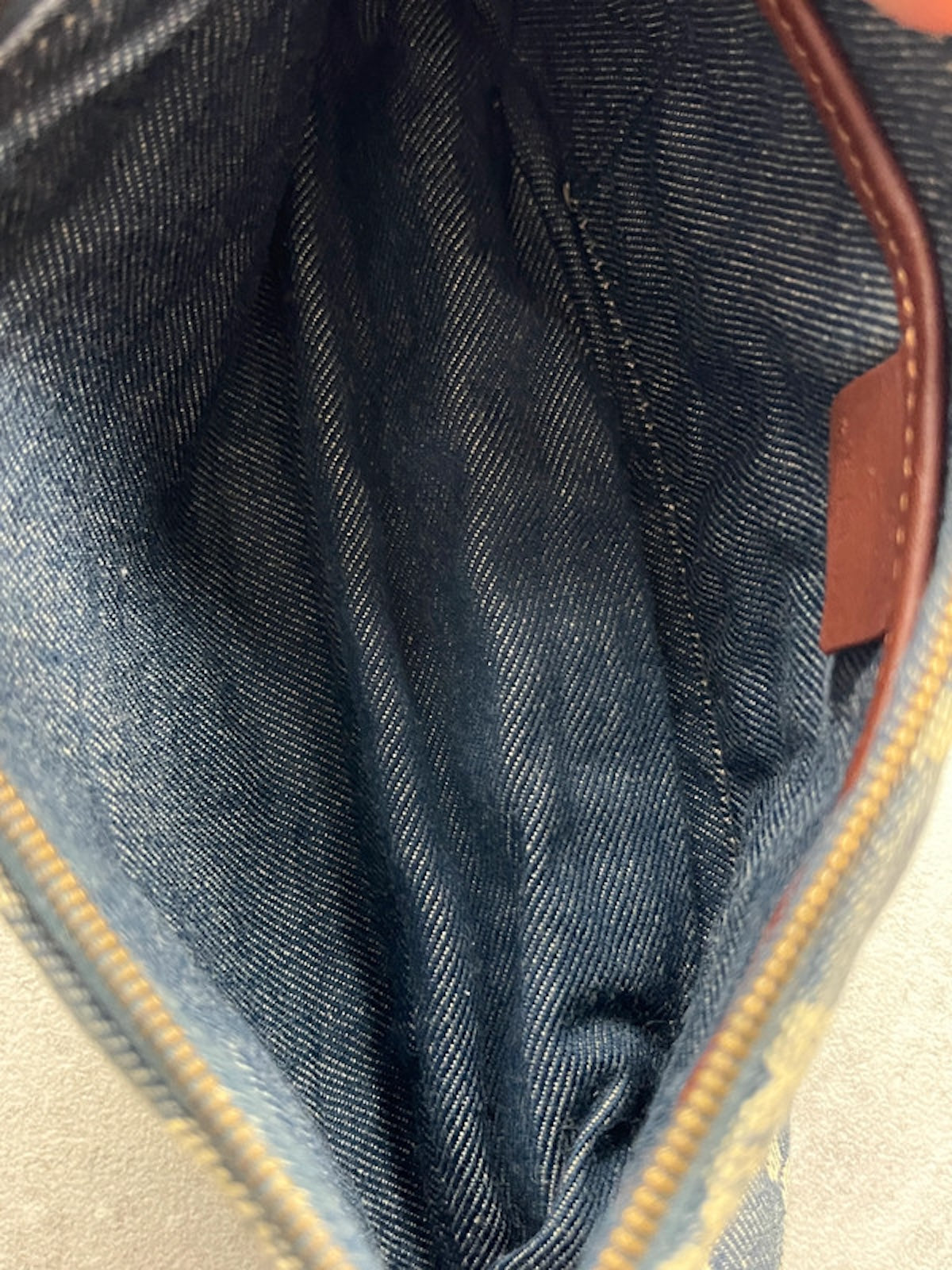 Céline Triumph Clutch Vintage