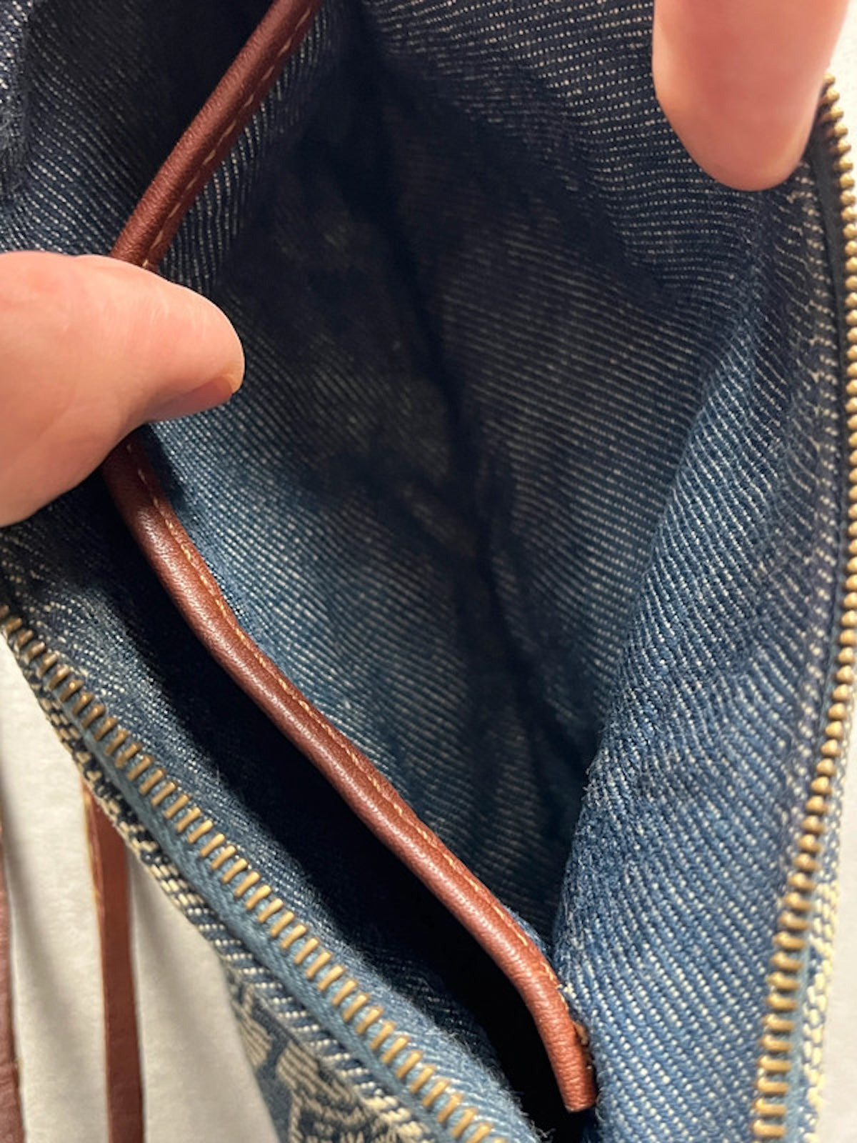 Céline Triumph Clutch Vintage