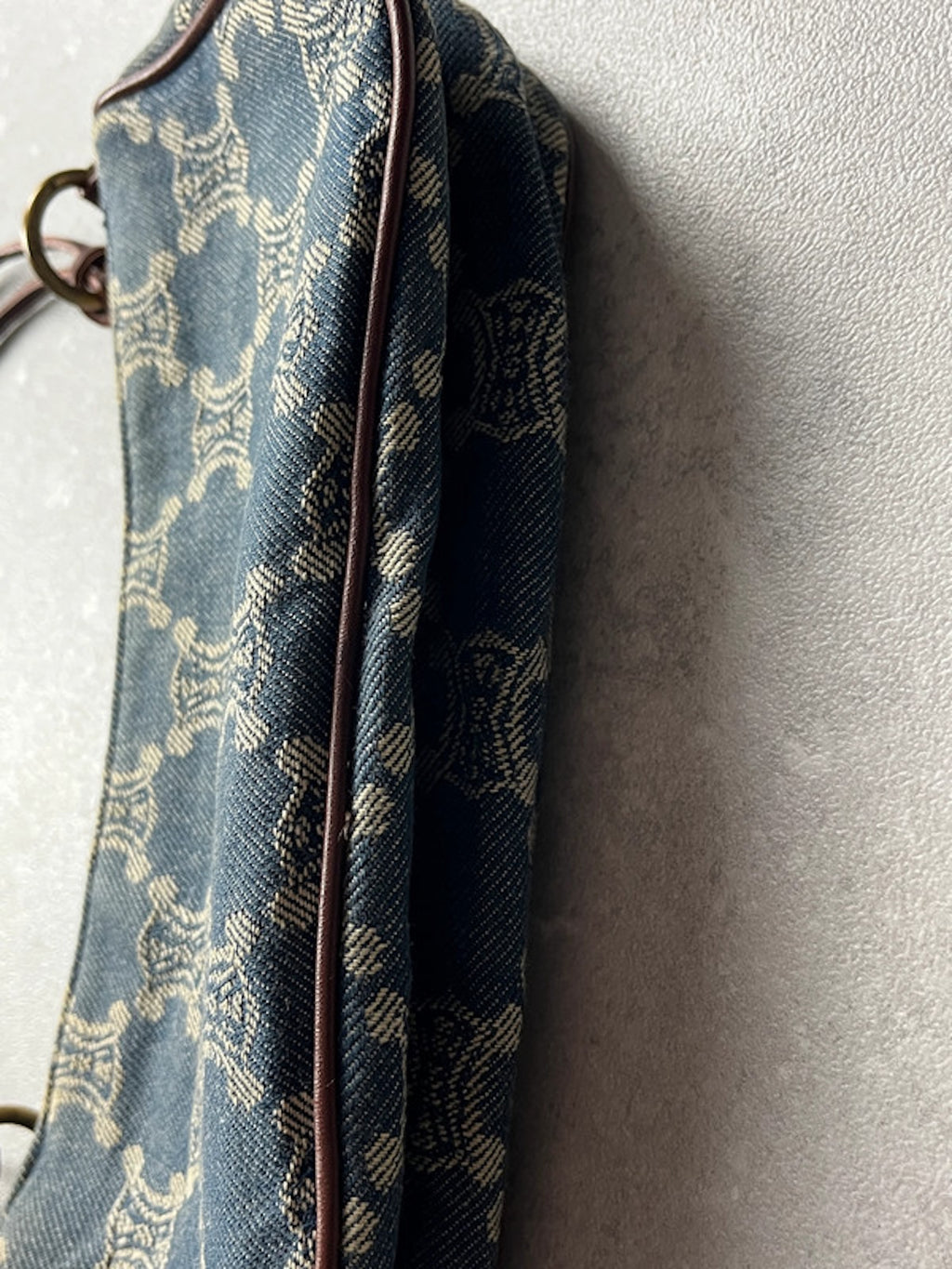 Céline Triumph Clutch Vintage