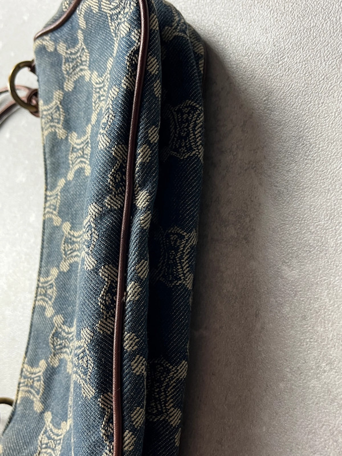 Céline Triumph Clutch Vintage