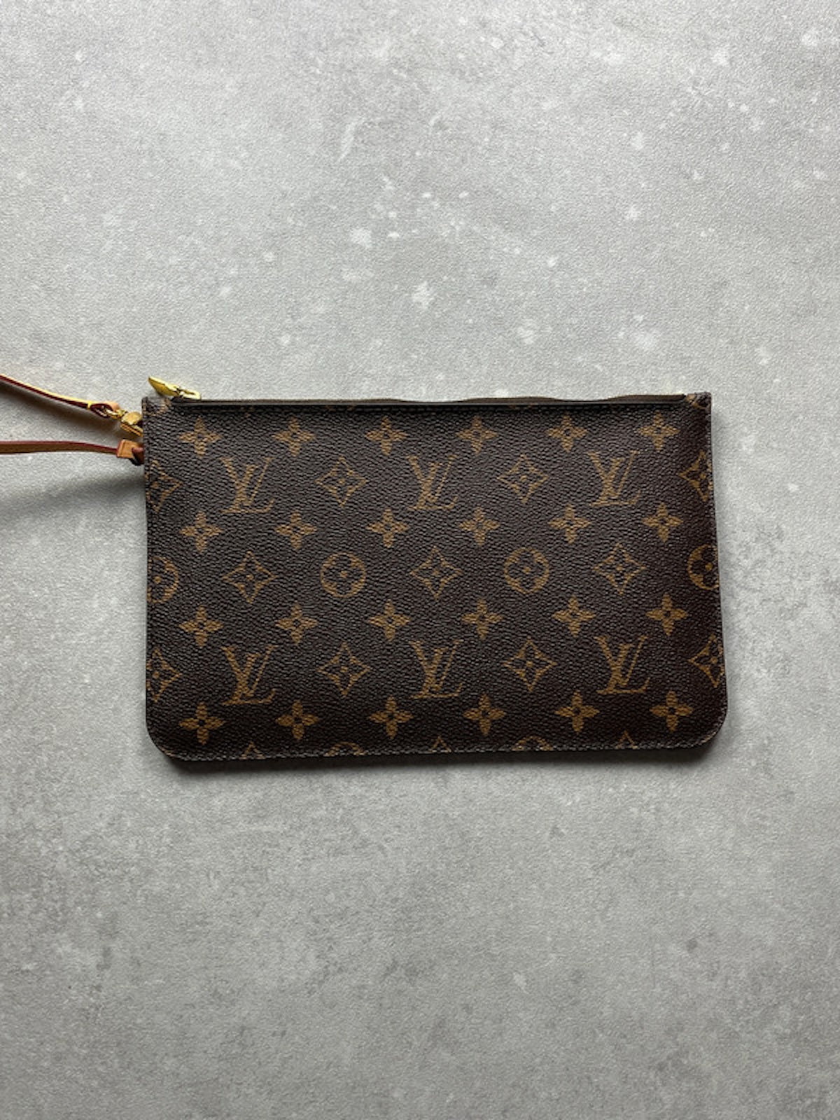 Louis Vuitton Neverfull Monogram Pochette