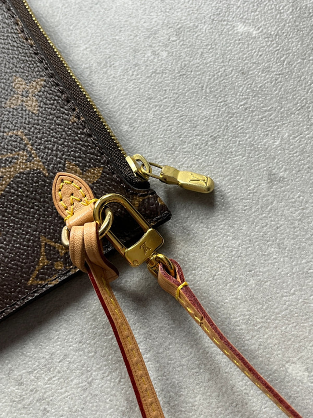Louis Vuitton Neverfull Monogram Pochette