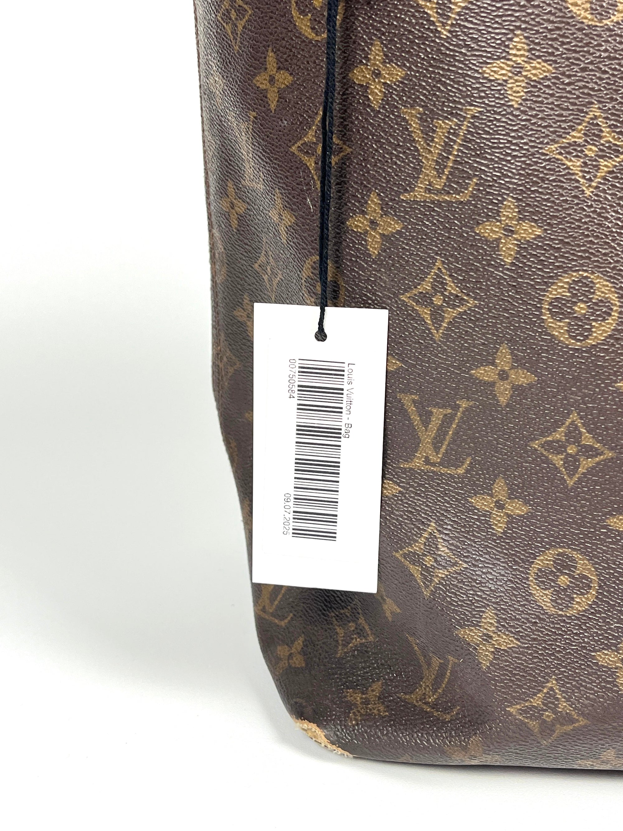 Louis Vuitton Neverfull Shopper
