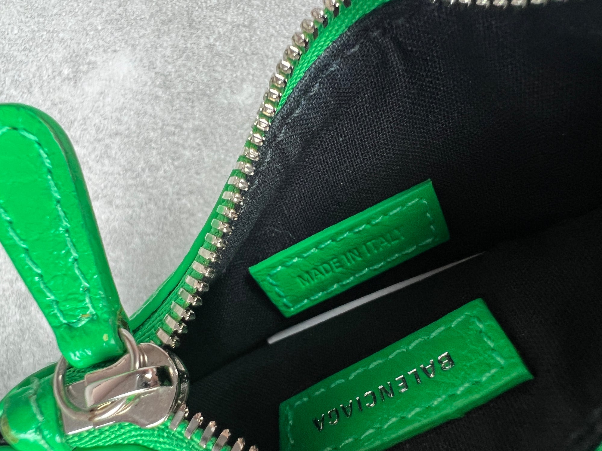 Balenciaga Cagole XS