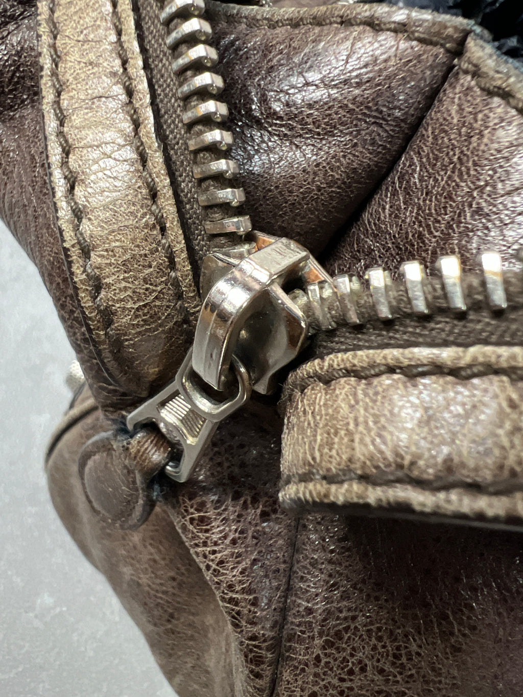 Balenciaga City Braun