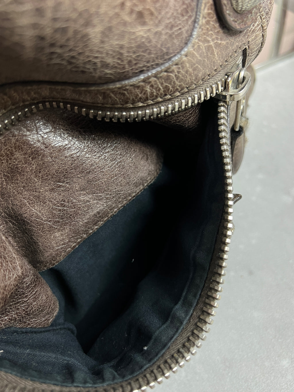 Balenciaga City Braun