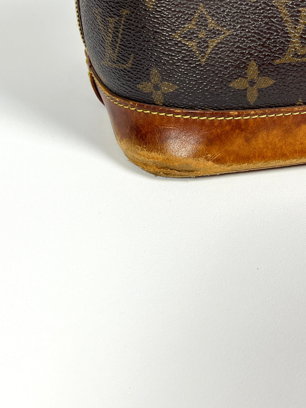 Louis Vuitton Alma Vintage